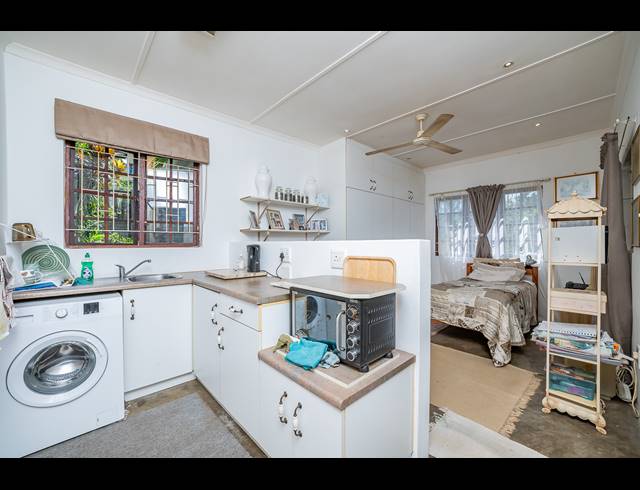 1 BEDROOM HOUSE TO LET IN CAVERSHAM GLEN